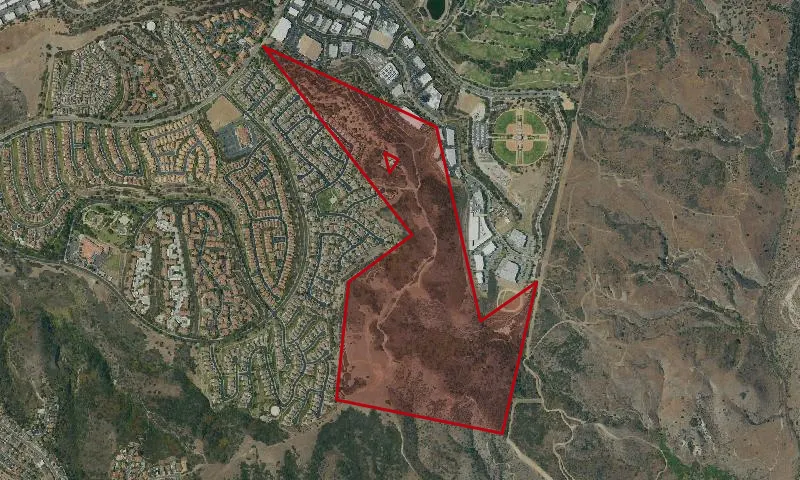 San Clemente holding 1