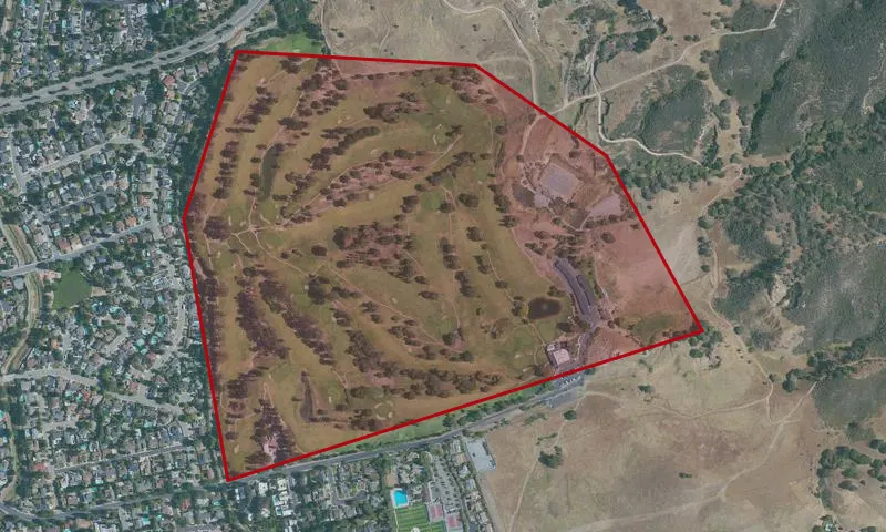 Boundary Oak Golf Course