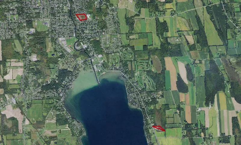 Owasco, Town of Land
