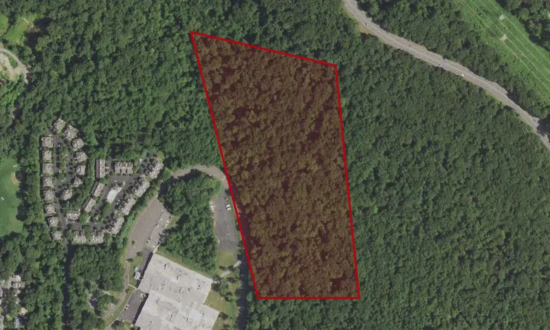Glenville Woods
