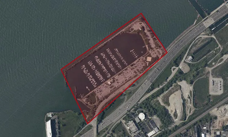 East 55th Marina - Lakefront Reservation