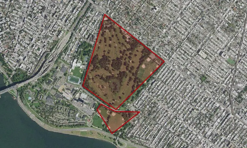 Dyker Beach Park