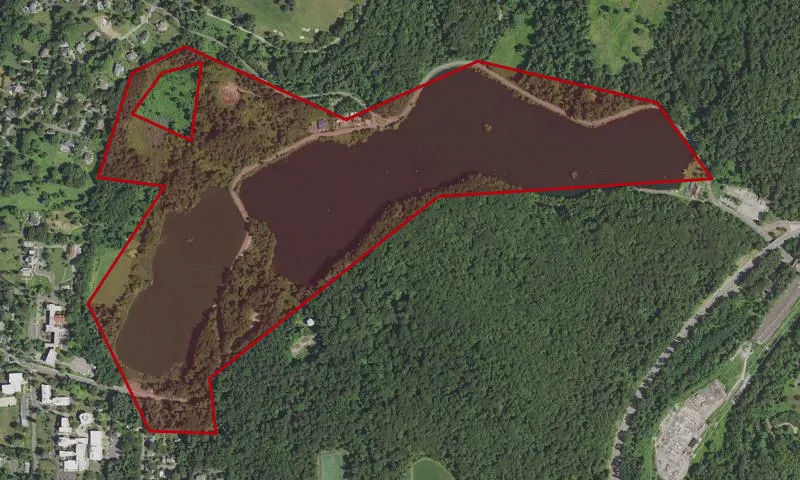 Tarrytown Lakes Park